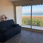 T2 Renove Avec Balcon Et Parking, Acces Direct - Brevin - Fr-1-364-115