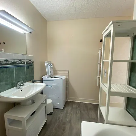 T2 Renove Avec Balcon Et Parking, Acces Direct - Brevin - Fr-1-364-115 * Saint-Brevin-les-Pins