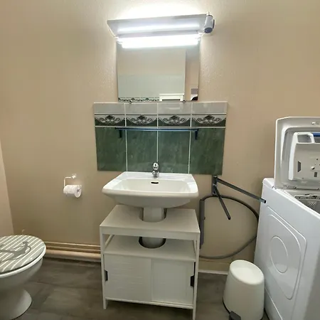 T2 Renove Avec Balcon Et Parking, Acces Direct - Brevin - Fr-1-364-115 Apartment