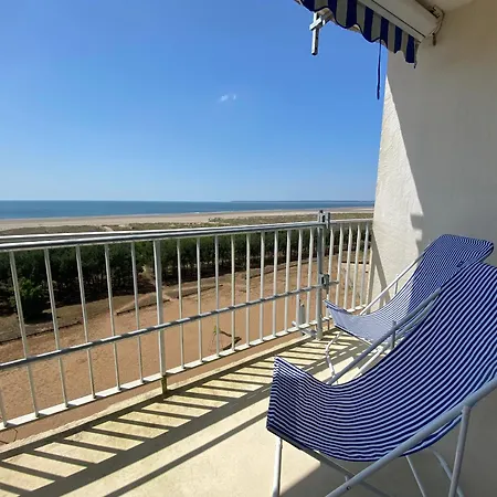 Apartmán T2 Renove Avec Balcon Et Parking, Acces Direct - Brevin - Fr-1-364-115
