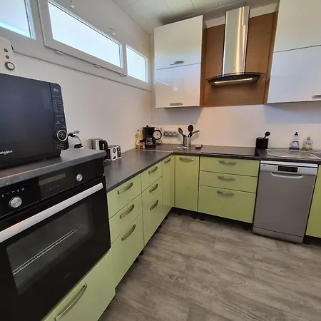 T2 Renove Avec Balcon Et Parking, Acces Direct - Brevin - Fr-1-364-115 Lägenhet
