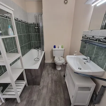 T2 Renove Avec Balcon Et Parking, Acces Direct - Brevin - Fr-1-364-115 Saint-Brévin-les-Pins