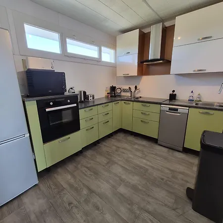 Apartmán T2 Renove Avec Balcon Et Parking, Acces Direct - Brevin - Fr-1-364-115