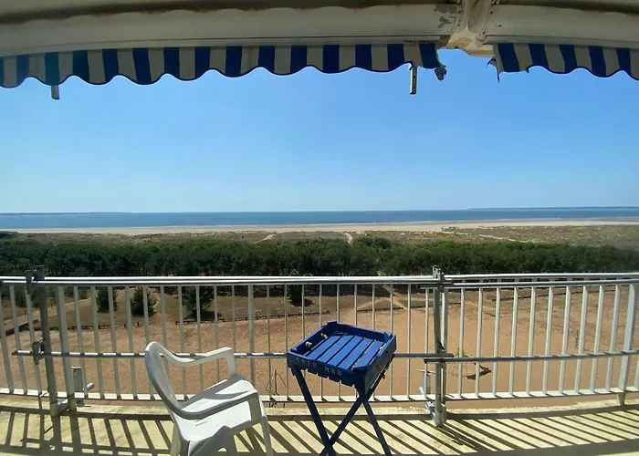 Apartment T2 Renove Avec Balcon Et Parking, Acces Direct - Brevin - Fr-1-364-115 *