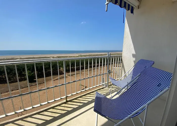 Apartment T2 Renove Avec Balcon Et Parking, Acces Direct - Brevin - Fr-1-364-115