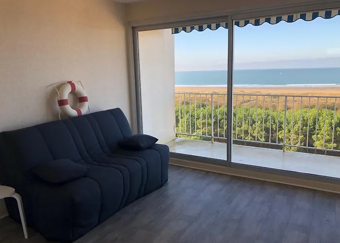 T2 Renove Avec Balcon Et Parking, Acces Direct - Brevin - Fr-1-364-115